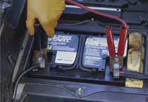 Hướng dẫn cách câu bình ắc quy ô tô 12V, 24V chi tiết cho người mới