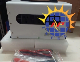 Bộ chuyển đổi điện sin chuẩn 1500W 24V sang  220V Suoer