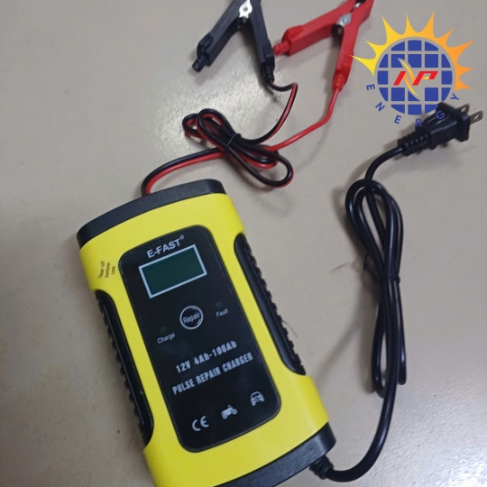 Sạc bình ắc quy thông minh 4Ah-100Ah kết hợp khử sunfat phục hồi ắc quy hiệu E-FAST